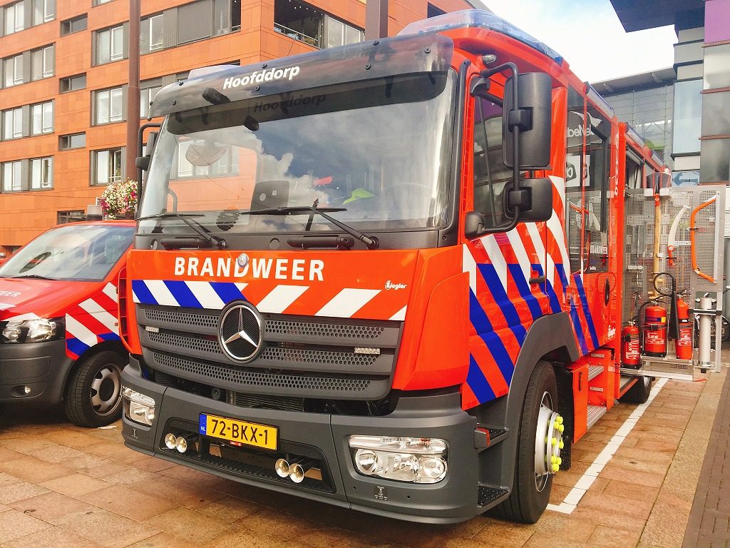 オランダの救急車 パトカー 消防車 オランダキッズ
